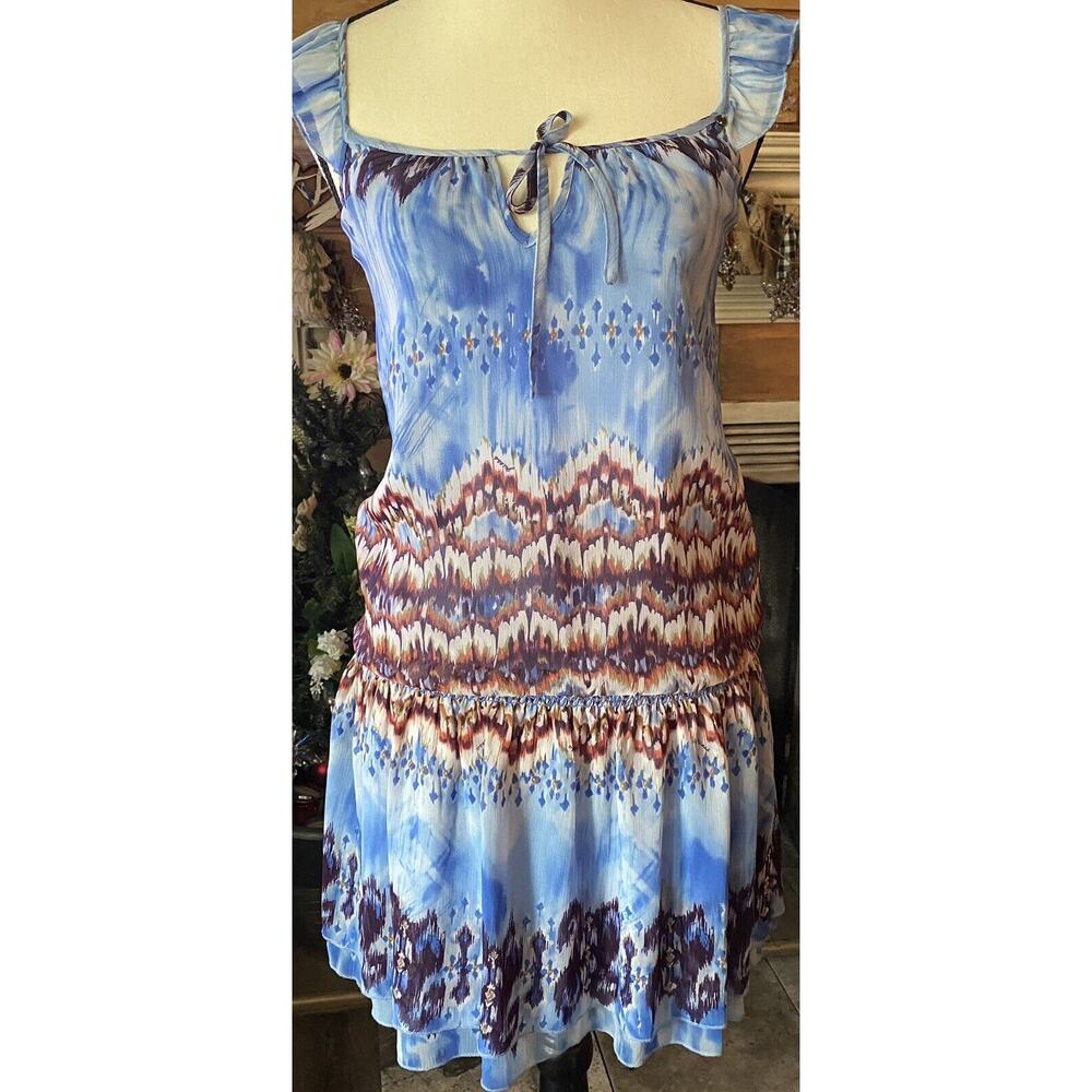 Guess Sz XS Boho Traveler Dress Keyhole Flutter Sleeve Watercolor Print Smocking - Picture 2 of 12